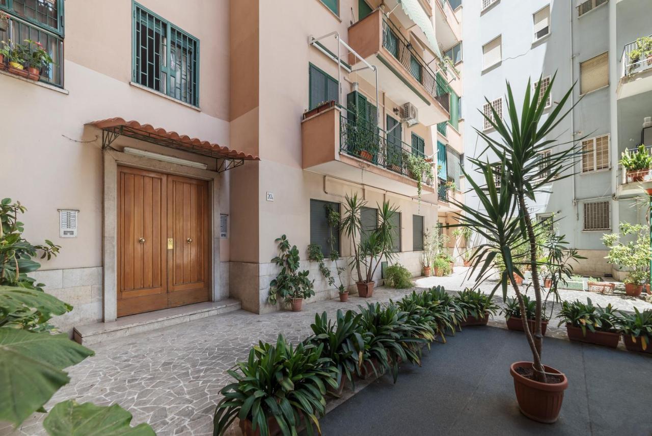 San Giovanni Apartment With Balcony Rome Exterior photo